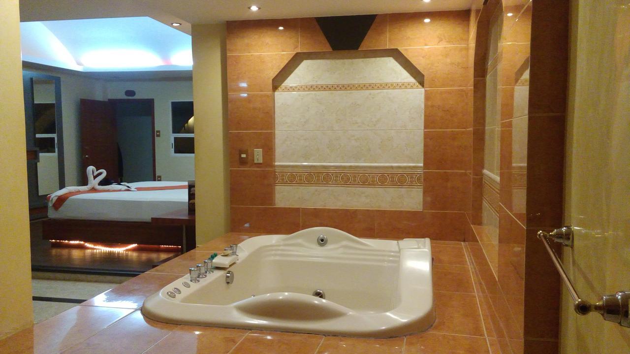 Autohotel Villamagna วิลลาเฮอโมซา ภายนอก รูปภาพ